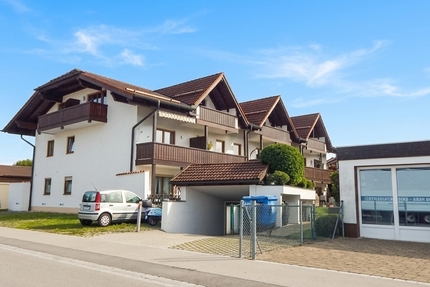 Attraktive Kapitalanlage in Ainring: Gepflegte 2-Zimmer-Wohnung mit 2 Balkonen & Tiefgarage - Wohnung Ainring Ainring | Angebot:27362921