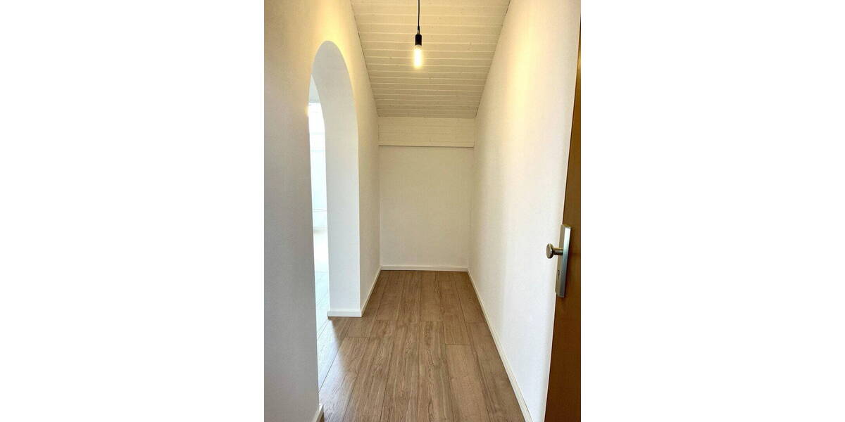 Etagenwohnung Bergen - 1 Zimmer, 64 m&sup2;, 840&euro; | Angebot:26743278