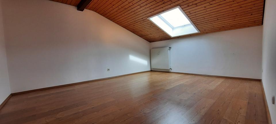 Dachgeschoßwohnung Schleching - 2 Zimmer, 50 m&sup2;, 500&euro; | Angebot:26336668