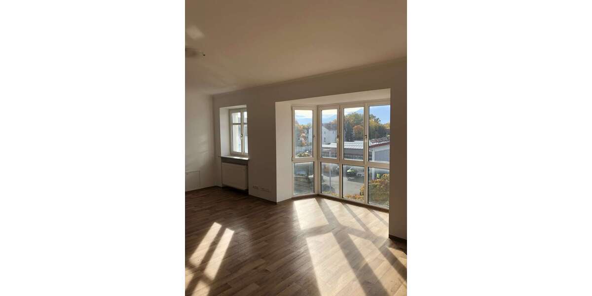 Etagenwohnung Freilassing Neuhofham - 3 Zimmer, 107 m&sup2;, 1.067&euro; | Angebot:24733826