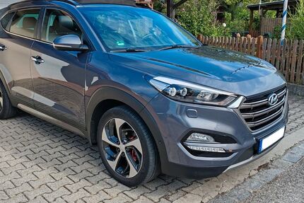 Hyundai TUCSON 117.000 km 14.900 &euro; Garching 84518