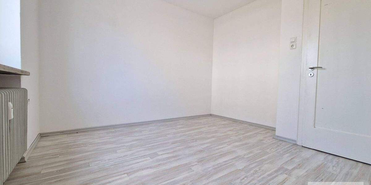 Etagenwohnung Freilassing - 4 Zimmer, 95 m&sup2;, 349.000&euro; | Angebot:25684057