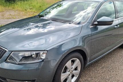 Skoda Octavia 85.900 km 14.300 &euro; Bad Endorf 83093