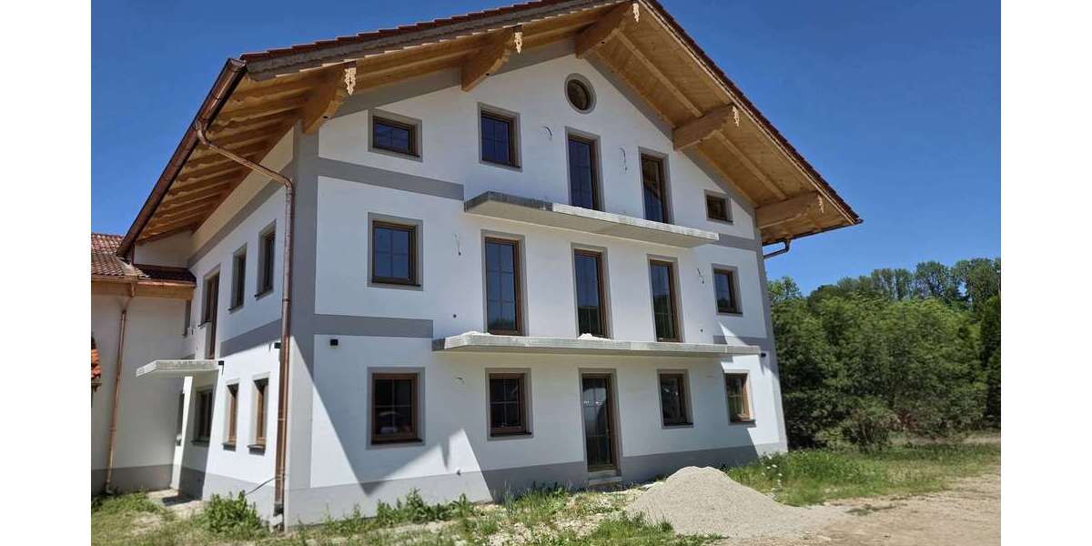 Etagenwohnung Halfing - 4 Zimmer, 125 m&sup2;, 1.500&euro; | Angebot:26858917