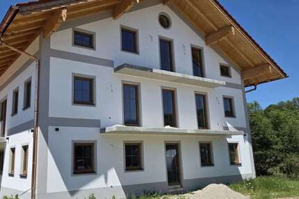 Wohnung Halfing - 4 Zimmer, 125 m&sup2;, 1.500&euro; | Angebot:26858917