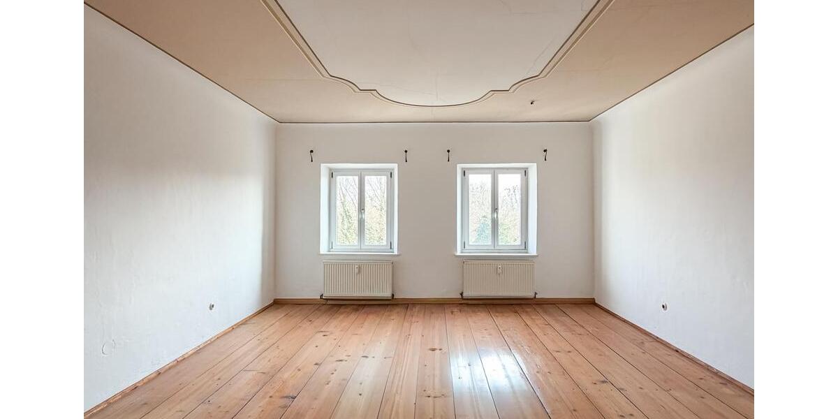 Maisonettenwohnung Tittmoning - 9 Zimmer, 300 m&sup2;, 1.900&euro; | Angebot:25851402