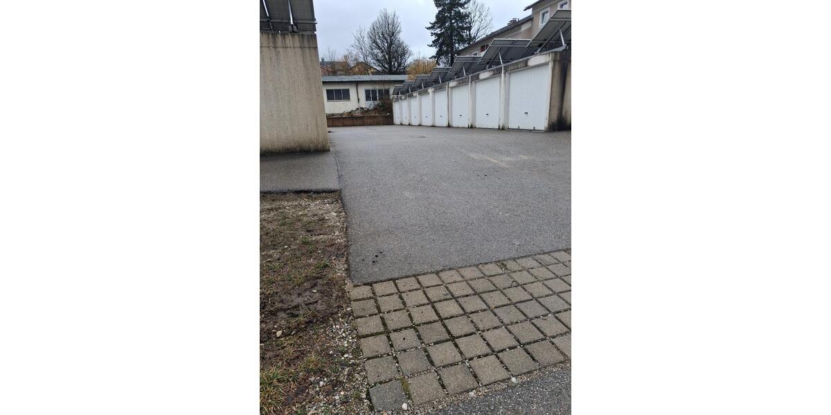 Etagenwohnung Traunstein - 3 Zimmer, 74 m&sup2;, 700&euro; | Angebot:25720271