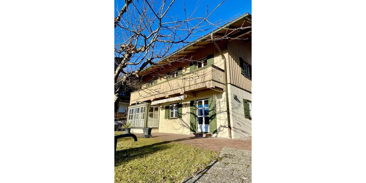 Einfamilienhaus Siegsdorf - 5 Zimmer, 135 m&sup2;, 2.200&euro; | Angebot:25720349