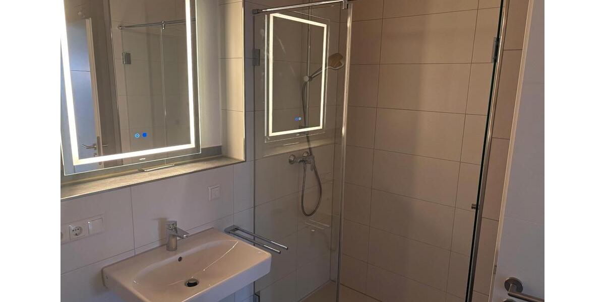 Dachgeschoßwohnung Feichten an der Alz - 4 Zimmer, 89 m&sup2;, 1.215&euro; | Angebot:25481408