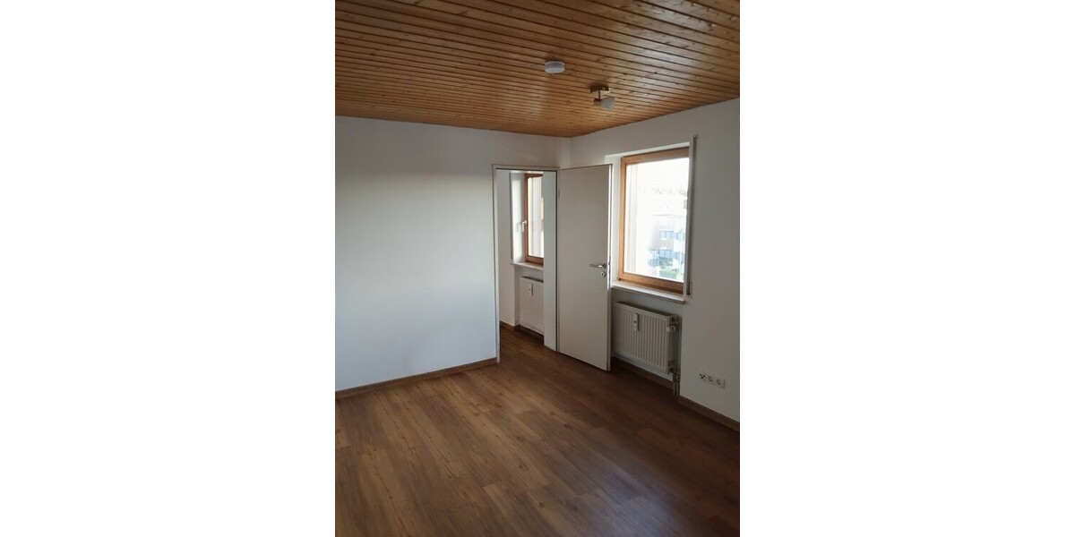 Große Dachstudio-Wohnung mit Blick in die Bergwelt! - Dachgeschoßwohnung Freilassing Salzburghofen | Angebot:27592437