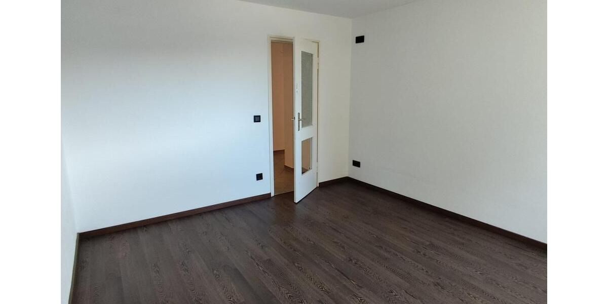 Etagenwohnung Traunreut Irsing - 3 Zimmer, 71 m&sup2;, 225.000&euro; | Angebot:27130367