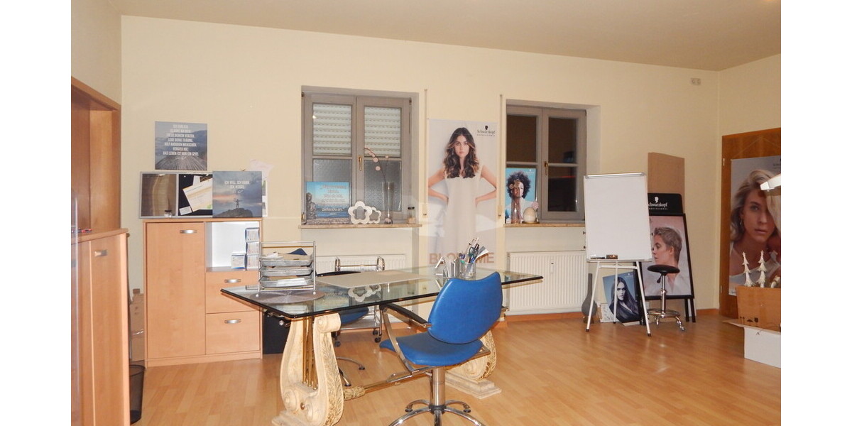 Ablösefreier, klimatisierter Friseursalon in 83395 Freilassing – voll ausgestattet, sofort bezugsfertig! - Gewerbeobjekt Freilassing Freilassing | Angebot:23021567