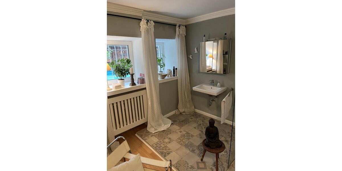 Erdgeschoßwohnung Tittmoning - 4 Zimmer, 105 m&sup2;, 1.200&euro; | Angebot:25926038