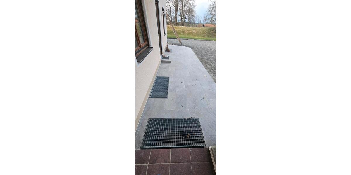 Erdgeschoßwohnung Traunreut Irsing - 5 Zimmer, 150 m&sup2;, 1.550&euro; | Angebot:25711930