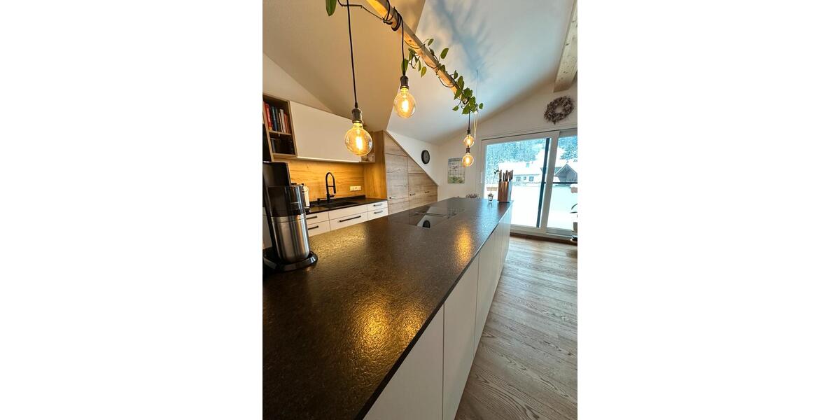 Dachgeschoßwohnung Teisendorf Hausmoning - 4 Zimmer, 108 m&sup2;, 649.000&euro; | Angebot:25859963