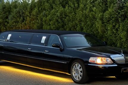 Lincoln Town Car 193.000 km 14.700 &euro; Trostberg 83308