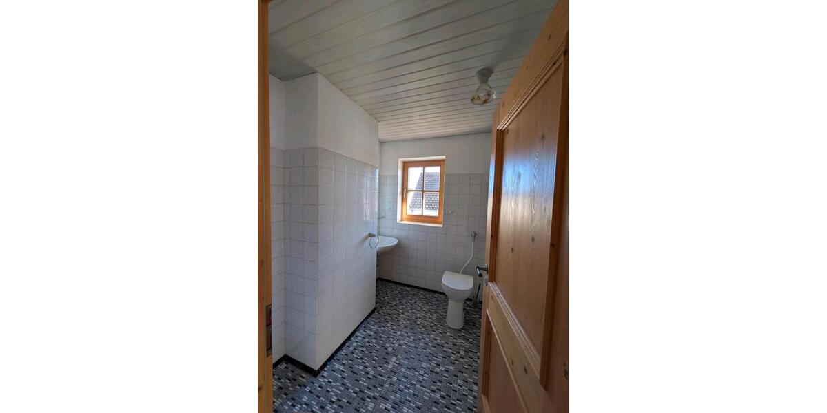 Einfamilienhaus Trostberg - 4 Zimmer, 126 m&sup2;, 295.000&euro; | Angebot:27616189