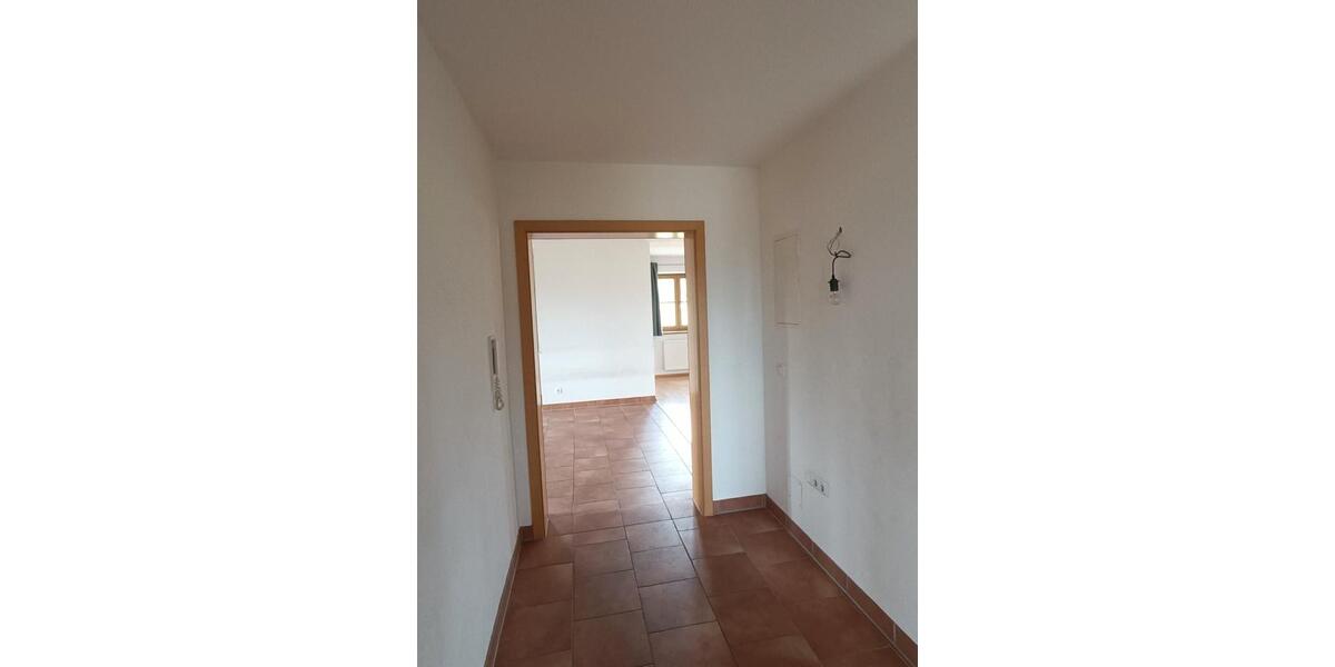 Etagenwohnung Waging am See Fisching - 4 Zimmer, 136 m&sup2;, 1.600&euro; | Angebot:25992260