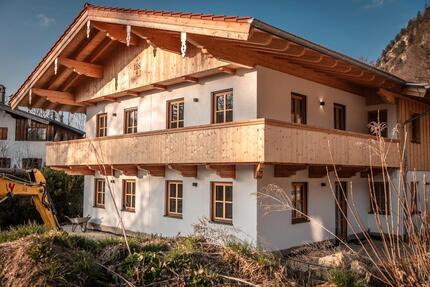 Haus Marquartstein - 4 Zimmer, 120 m&sup2;, 2.170&euro; | Angebot:26026459