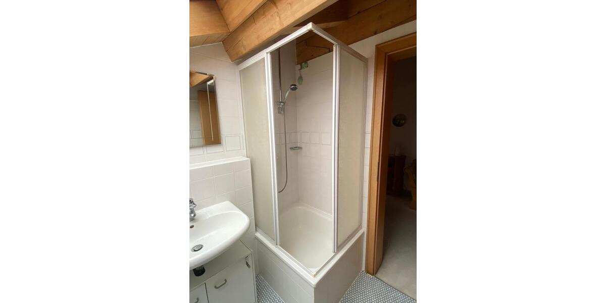 Dachgeschoßwohnung Chieming - 3 Zimmer, 95 m&sup2;, 720.000&euro; | Angebot:26766470