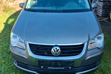 VW Touran 212.905 km 2.500 &euro; Waging am See 83229