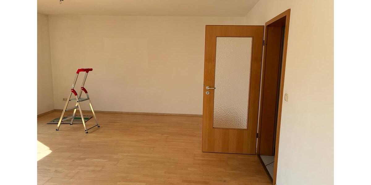 Etagenwohnung Traunreut Irsing - 3 Zimmer, 79 m&sup2;, 1.050&euro; | Angebot:27609798