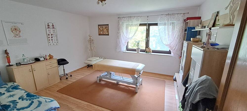Einfamilienhaus Garching an der Alz Theresienleite - 6 Zimmer, 210 m&sup2;, 550.000&euro; | Angebot:25687718