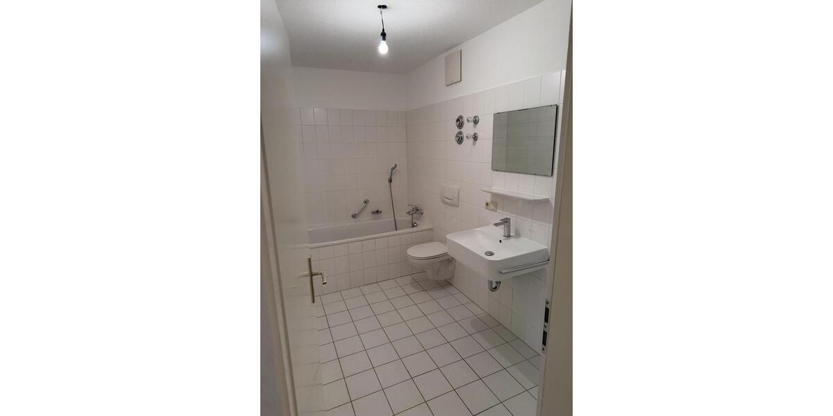 Etagenwohnung Bad Endorf - 2 Zimmer, 65 m&sup2;, 780&euro; | Angebot:25552906