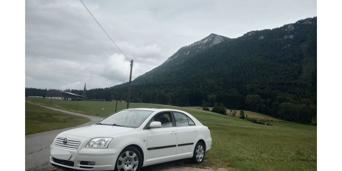Toyota Avensis 28.000 km 10.000 &euro; Inzell 83334