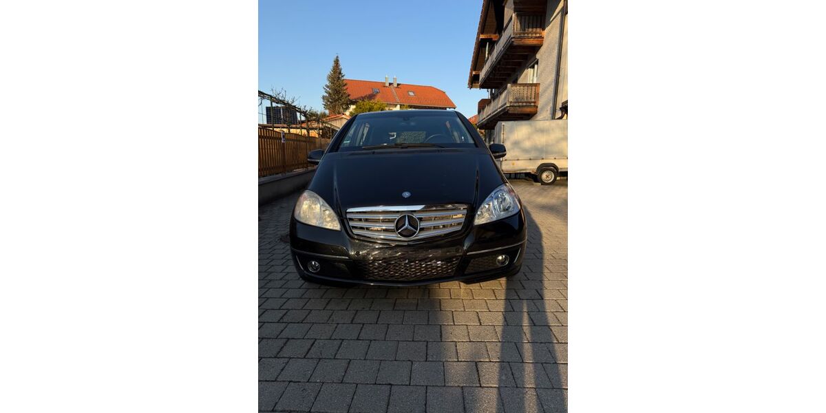 Mercedes-Benz A 180 220.059 km 4.600 &euro; Bad Endorf 83093