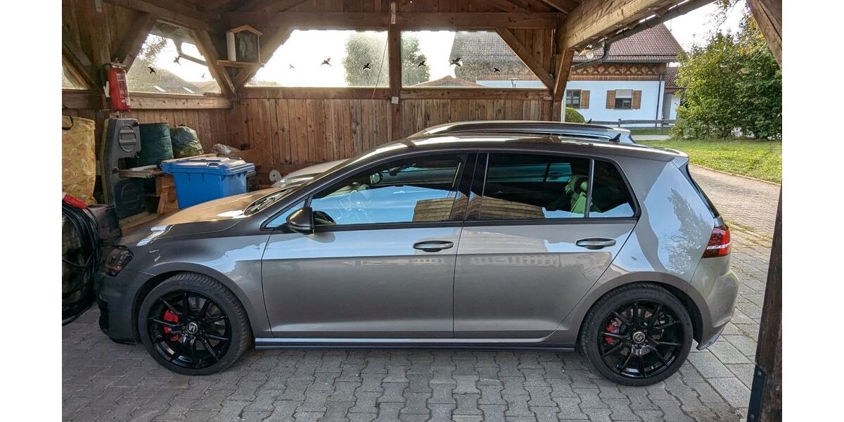VW Golf 81.000 km 18.799 &euro; Saaldorf-Surheim 83416