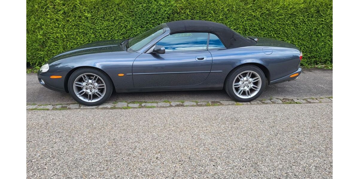 Jaguar XK8 100.000 km 17.900 &euro; Tacherting 83342