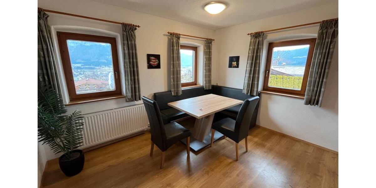 Erdgeschoßwohnung Reit im Winkl - 4 Zimmer, 100 m&sup2;, 1.500&euro; | Angebot:26045113