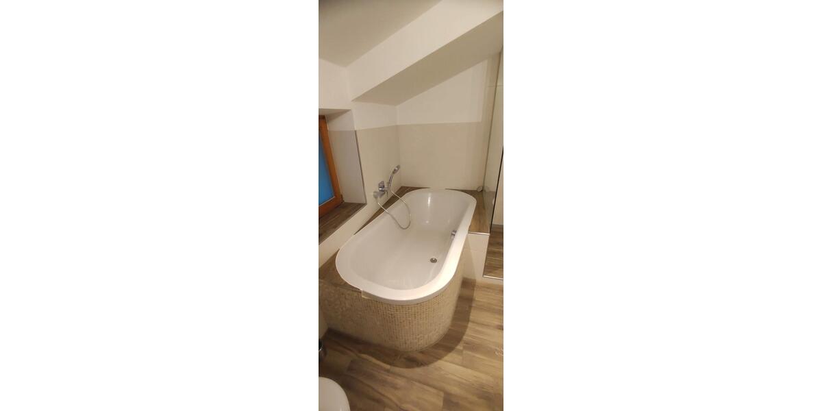 Etagenwohnung Staudach-Egerndach Egerndach - 3 Zimmer, 80 m&sup2;, 1.160&euro; | Angebot:27606394