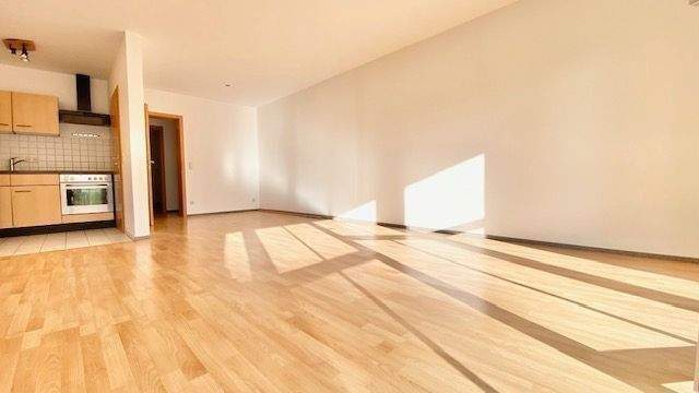 Etagenwohnung Freilassing - 2 Zimmer, 64 m&sup2;, 259.000&euro; | Angebot:25667668