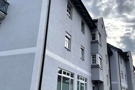 Gewerbeobjekt Altenmarkt an der Alz - 890&euro; | Angebot:27384463