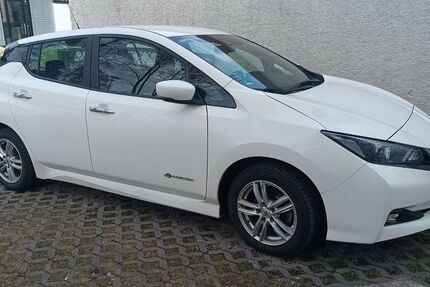 Nissan Leaf 65.000 km 12.300 &euro; Traunreut 83301