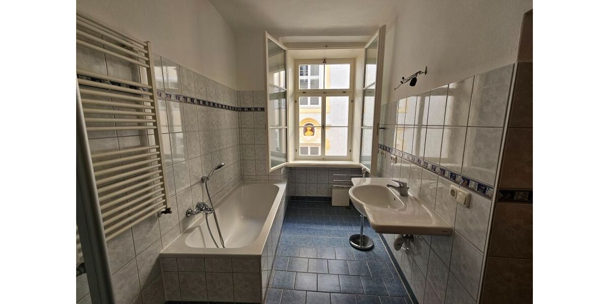 traumhafte Wohnung im ehem. kgl. bayr. Amtsgericht Tittmoning - 3- Tittmoning | Angebot:26014243