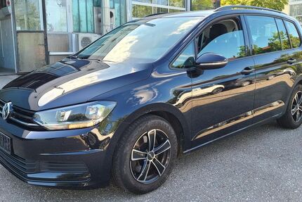 VW Touran 183.881 km 8.490 &euro; Trostberg 83308
