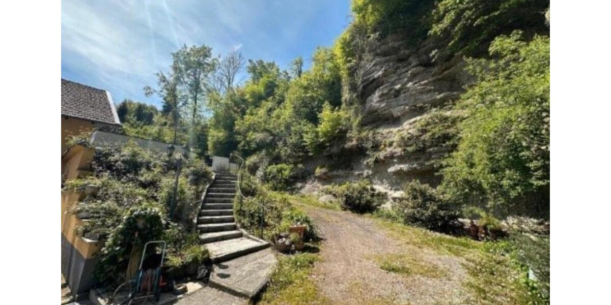 Einfamilienhaus Laufen - 7 Zimmer, 240 m&sup2;, 890.000&euro; | Angebot:27109727