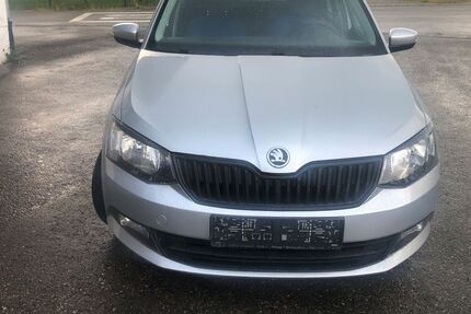 Skoda Fabia 83.772 km 7.400 &euro; Traunstein 83278