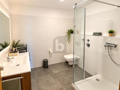 WOHNTRAUM IM CHIEMGAU - Erdgeschoßwohnung Staudach-Egerndach Egerndach | Angebot:27525353
