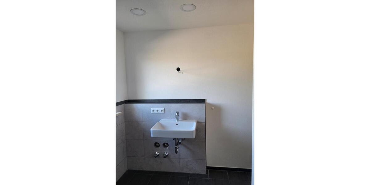 Erdgeschoßwohnung Petting - 3 Zimmer, 83 m&sup2;, 800&euro; | Angebot:27609554