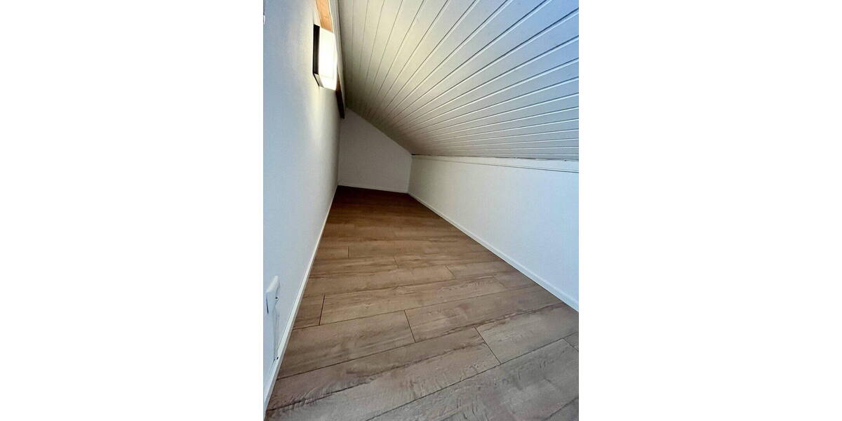 Etagenwohnung Bergen - 1 Zimmer, 64 m&sup2;, 840&euro; | Angebot:26743278
