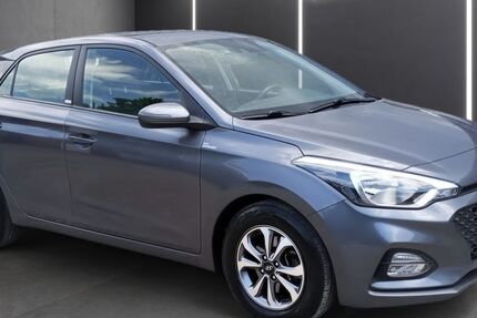 Hyundai i20 100.000 km 12.490 &euro; Ainring 83404