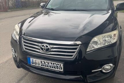 Toyota RAV 4 177.300 km 9.000 &euro; Traunreut 83301