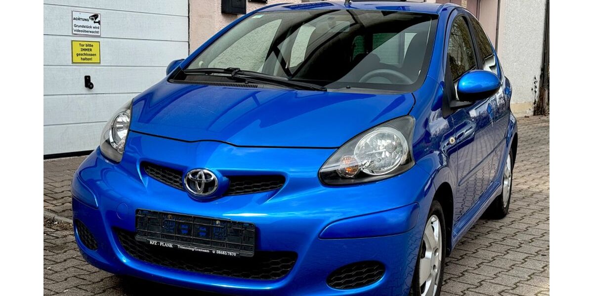 Toyota Aygo (X) 126.000 km 3.900 &euro; Garching an der Alz 84518