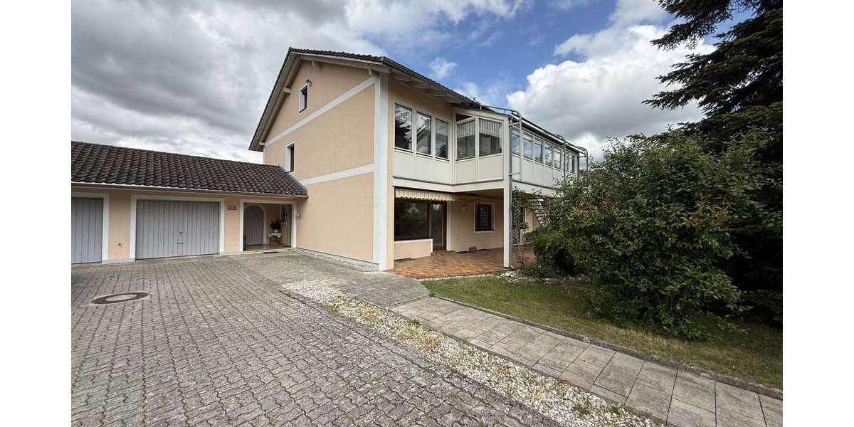 Etagenwohnung Tittmoning - 2.5 Zimmer, 70 m&sup2;, 550&euro; | Angebot:26738253