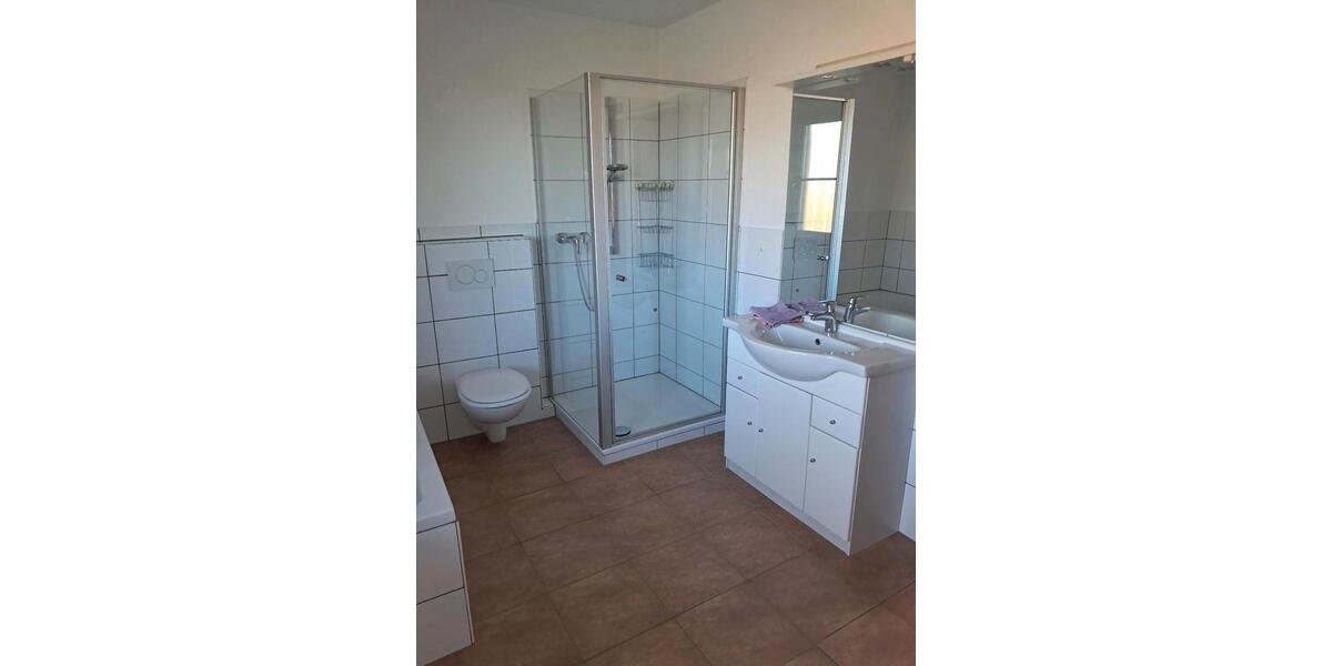 Doppelhaushälfte Vachendorf - 5 Zimmer, 175 m&sup2;, 1.750&euro; | Angebot:24844310