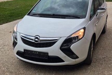 Opel Zafira Tourer 180.500 km 3.750 &euro; Palling 83349
